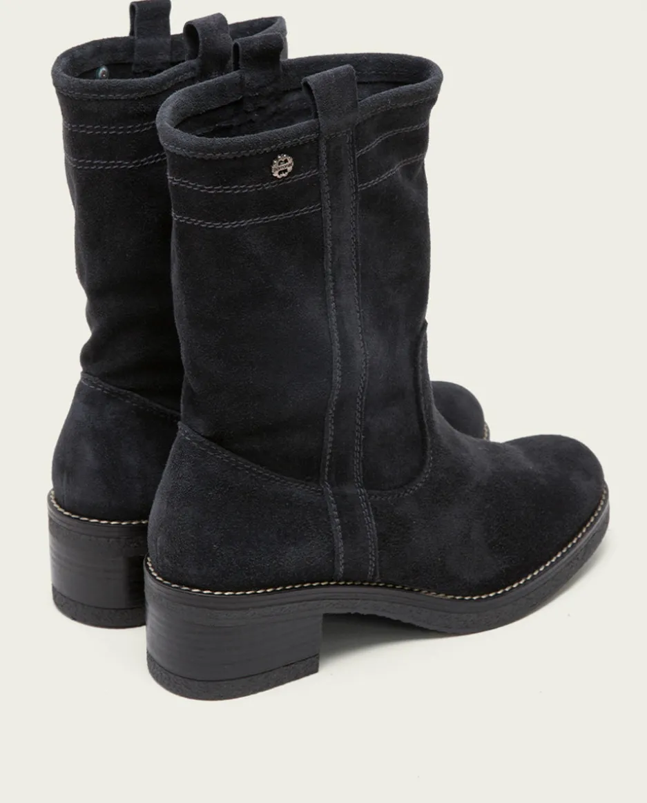 Botas Planas Carbon Con Tiradores Paula