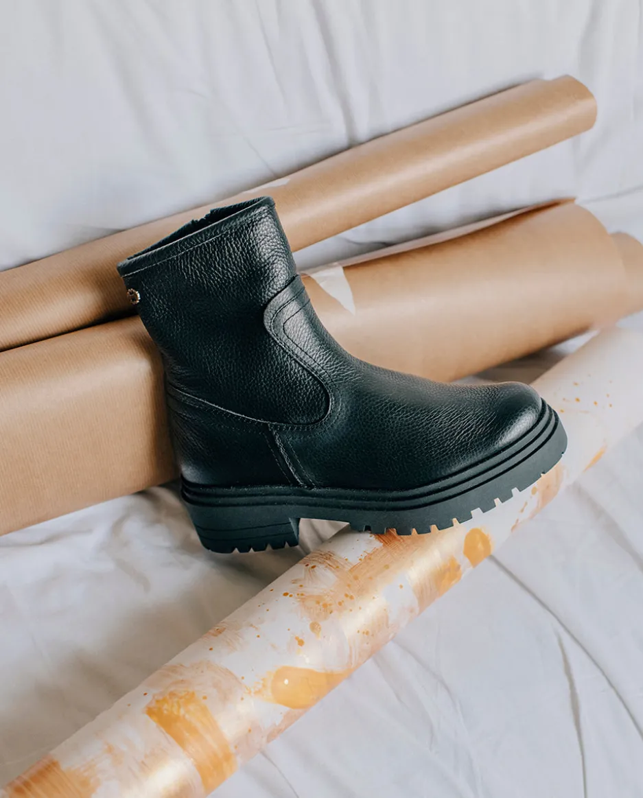 Botines Planos Negros Con Cremallera Shani