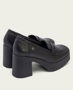 Mocasines De Tacón En Piel Negra Laia